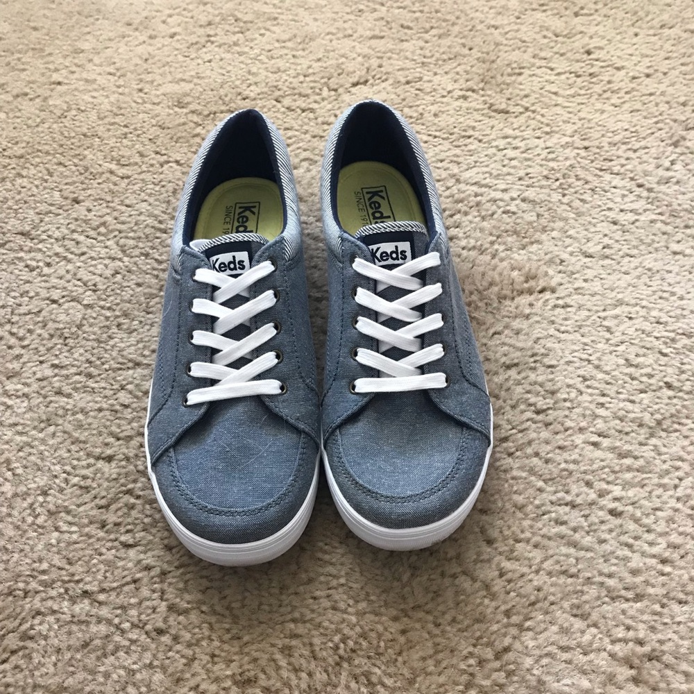 Keds Ortholite Sneakers. Size 9. Only worn once